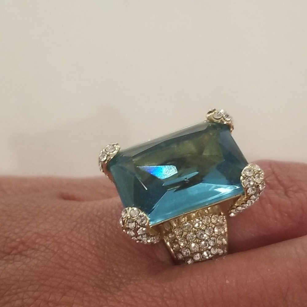 Cocktail Ring - Picture 7 of 8